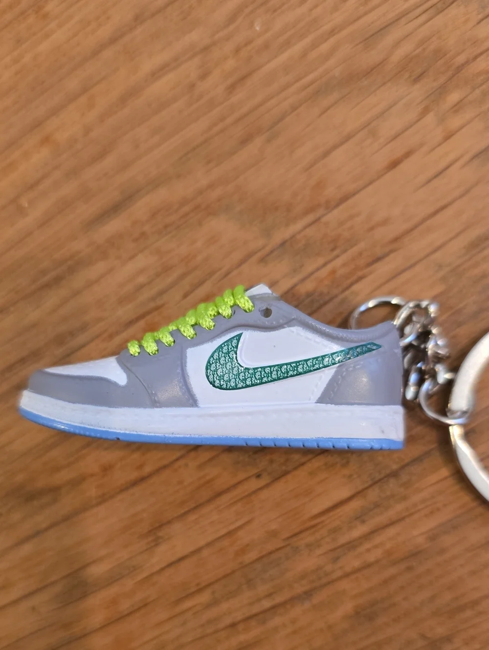 Nike/Dior Keychain Set/Box